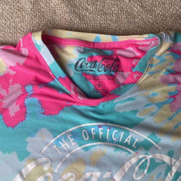 The official Coca Cola classic tye die crop top oversized small - Picture 2 of 4